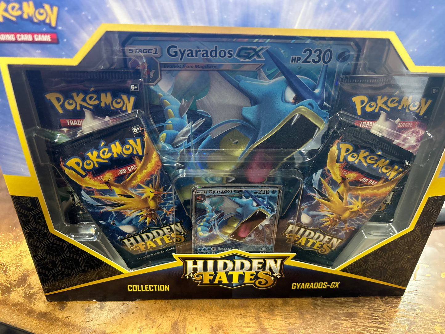 hidden fates gyarados sealed box