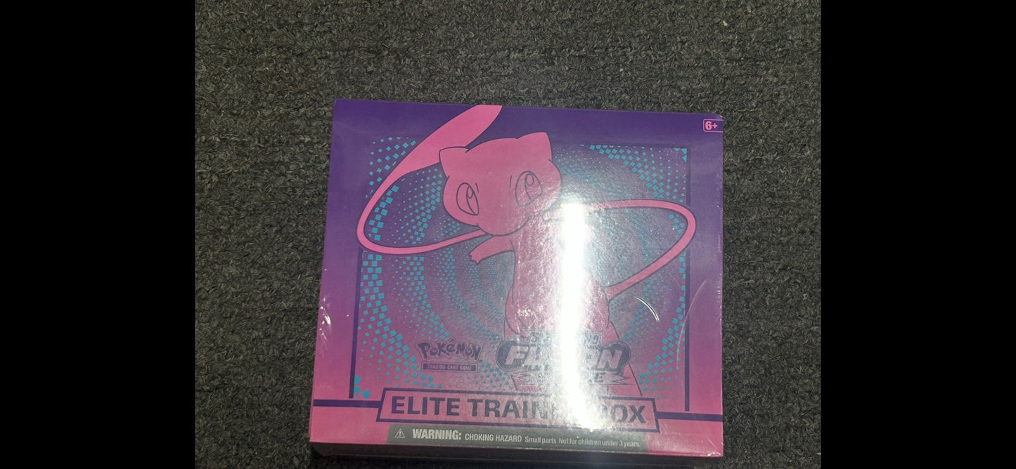 FUSION STRIKE SEALED ELITE TRAINER BOX.    DAILY DEAL