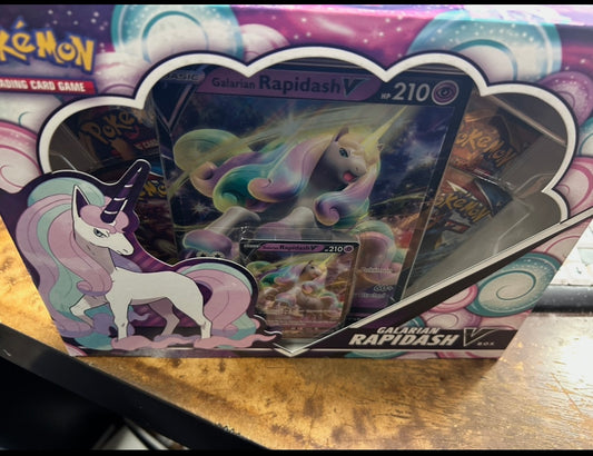 GALARIAN RAPIDASH V BOX