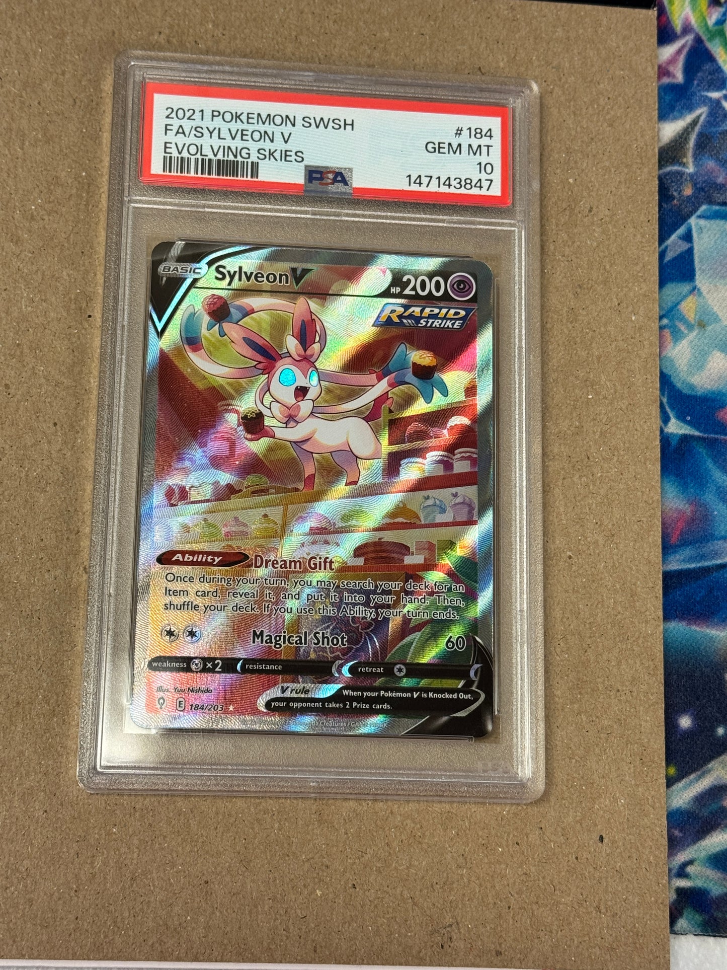 2021 EVOLVING SKIES SYLVEON V  #184  PSA 10  PK1275